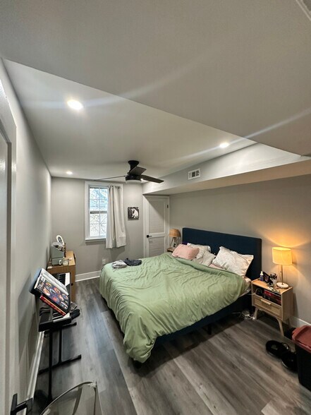 Building Photo - 720 Lombard St