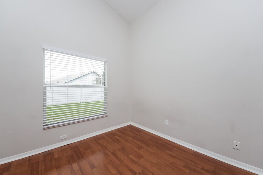 Building Photo - 2511 Shelby Cir