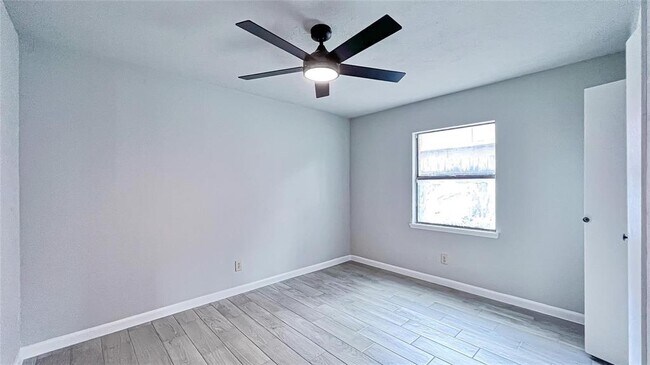 Building Photo - 16822 Macleish Dr