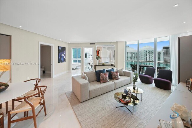 Building Photo - 350 S Miami Ave