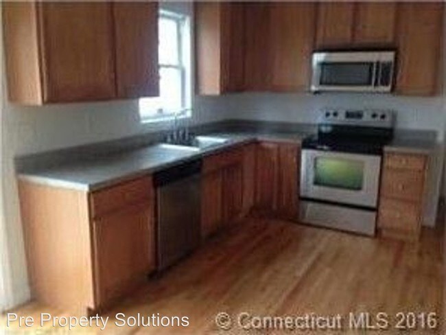 Building Photo - 3 br, 1.5 bath House - 29A Prospect Street