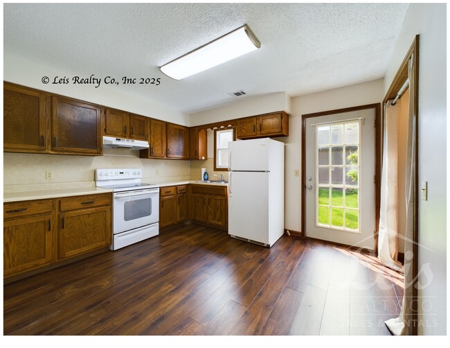 Building Photo - 109 Clearview Ct