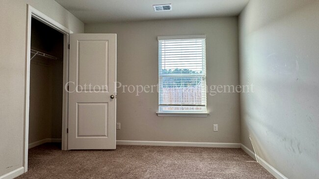 Building Photo - 1114 Forest Glen Dr