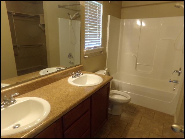 Building Photo - 316 Saunders Dr