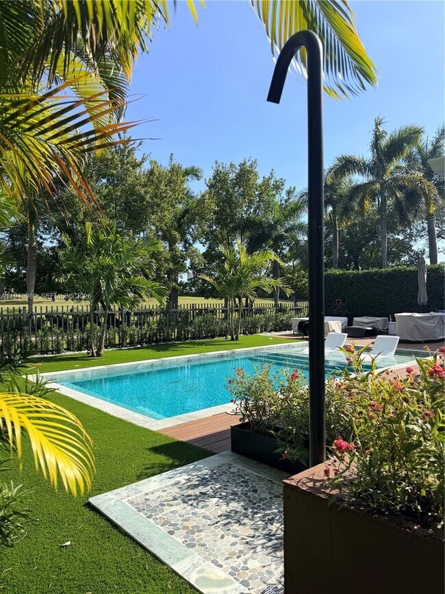 Building Photo - 5911 Alton Rd