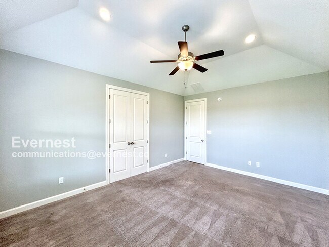Building Photo - 5363 Kensington Creek Dr