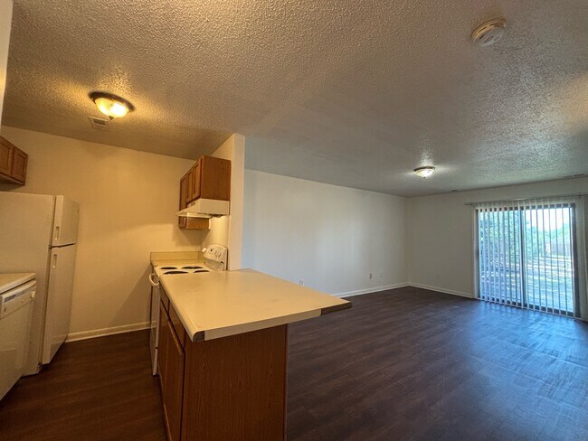 Building Photo - 6403 Starbrook Dr