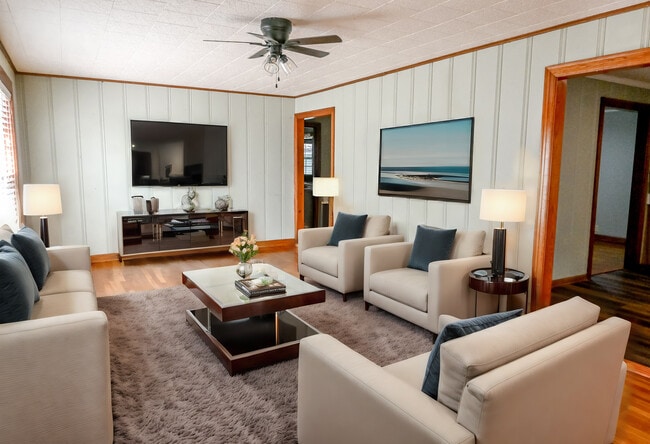 Building Photo - 322 Olympia Ave