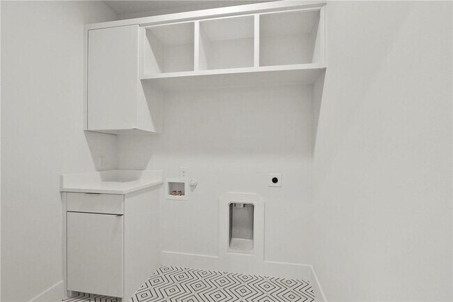 Building Photo - 2707 Kimsey Dr