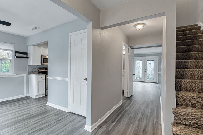 Building Photo - Shadowlawn Heights