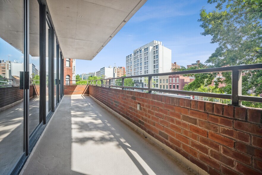 Building Photo - 2555 Pennsylvania Ave NW