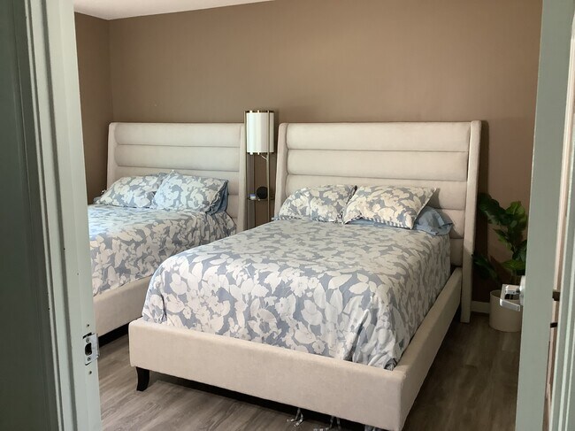 Bedroom #2 - 425 W Beech