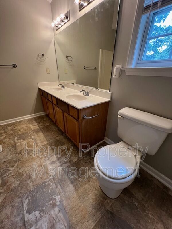 Building Photo - 5716 Brookshadow Dr