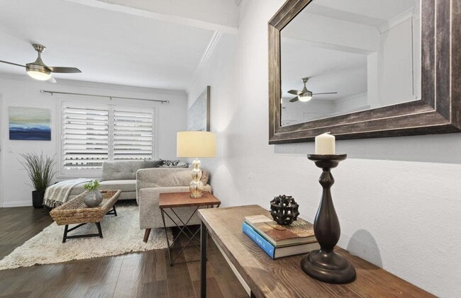 Primary Photo - Beautifully Remodeled 1BD/1BA Condo – Pet ...