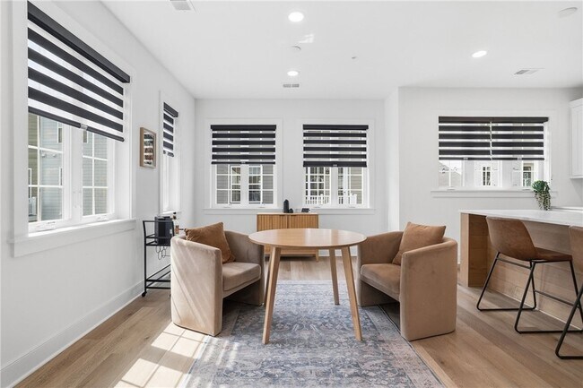 Building Photo - 4009 Cottage Wy