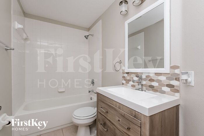 Building Photo - 11631 Tropical Isle Ln