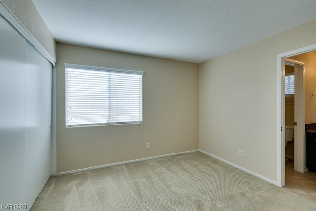 Building Photo - 2193 Eaglecloud Dr