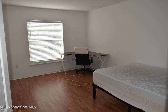 Building Photo - 501 Tortuga Way