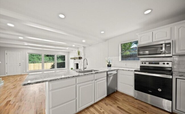 Building Photo - 5605 S 30th West Ave