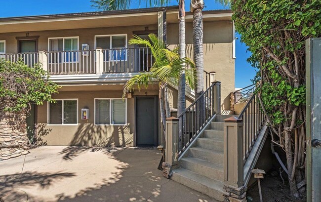 Building Photo - $2,400 - 1 Bed / 1 Bath Charming Condo in Hillcrest