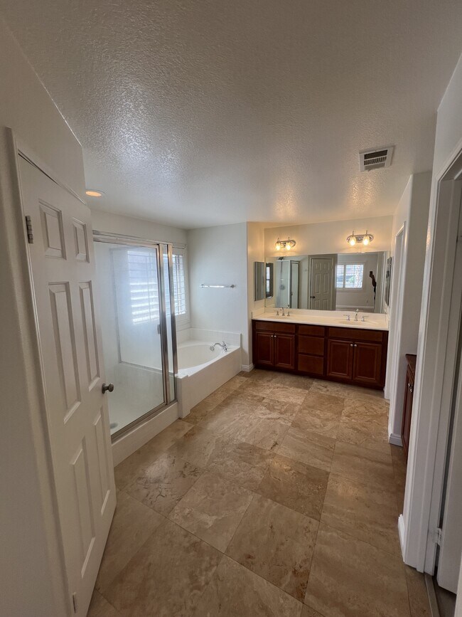 Building Photo - 13862 Camp Rock St