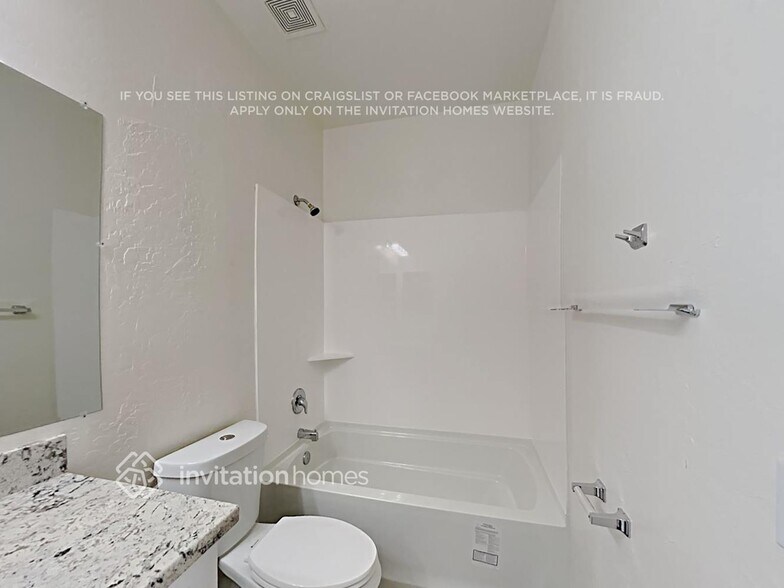 Building Photo - 2813 S 101st Ave