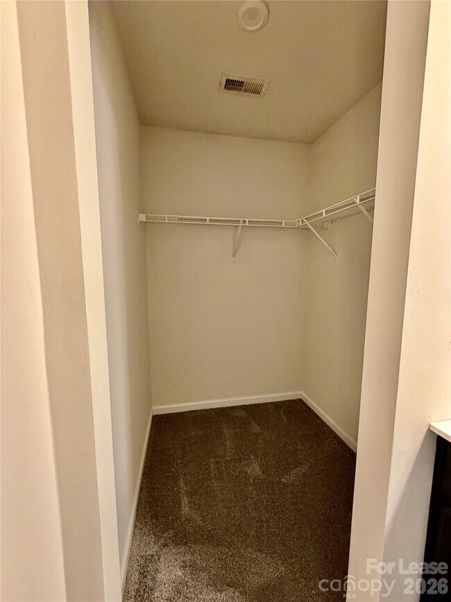 Building Photo - 828 Renee Ave