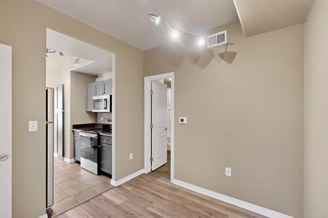 Building Photo - 330 Las Colinas Blvd E