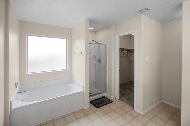Building Photo - 1006 Stillgate Ct