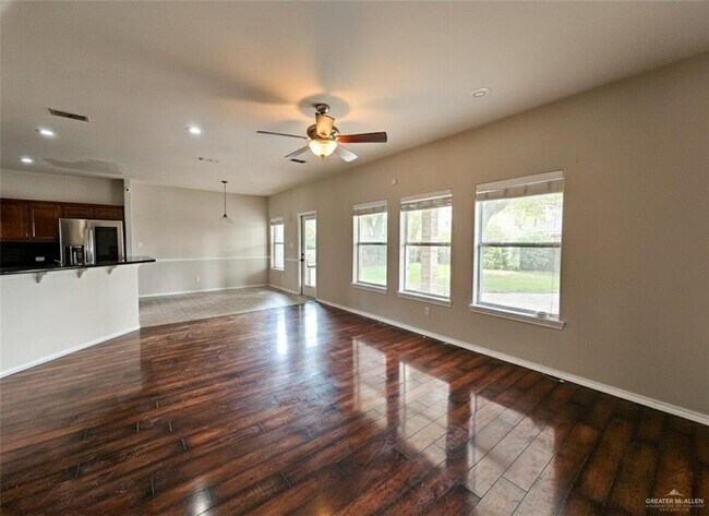 Building Photo - 26 Wisteria Dr