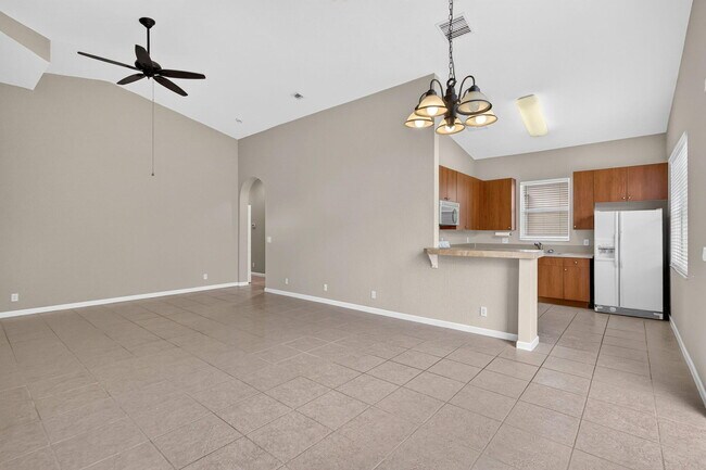 Building Photo - 6305 Spring Lake Terrace