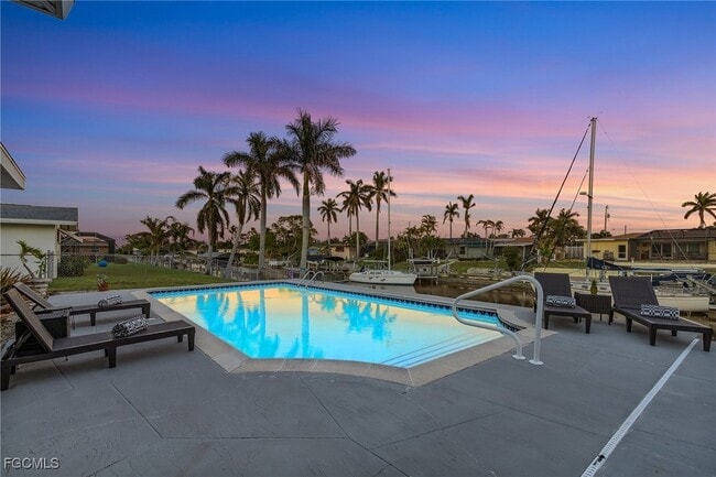 Primary Photo - 2823 SE 18th Ave