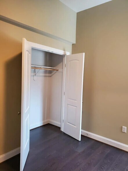 Large closets - 256 E Broadway