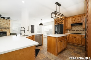 Building Photo - 8910 Los Sonoma Rio