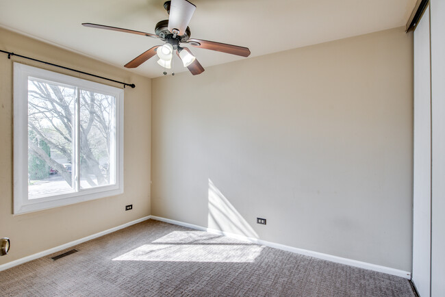 Building Photo - 1160 Brockton Ct