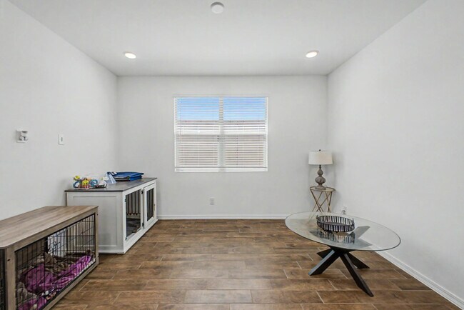 Building Photo - 4329 Nora Dr