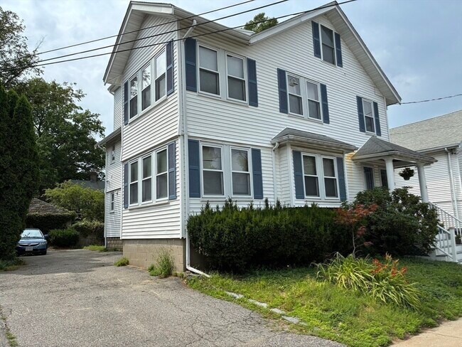 Building Photo - 34 Worcester St