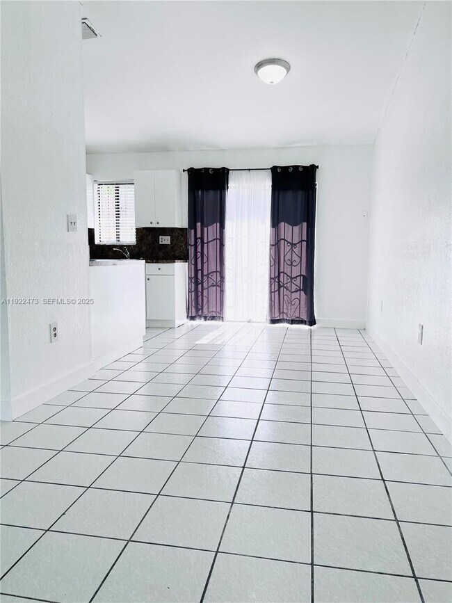 Building Photo - 14020 SW 281st Terrace