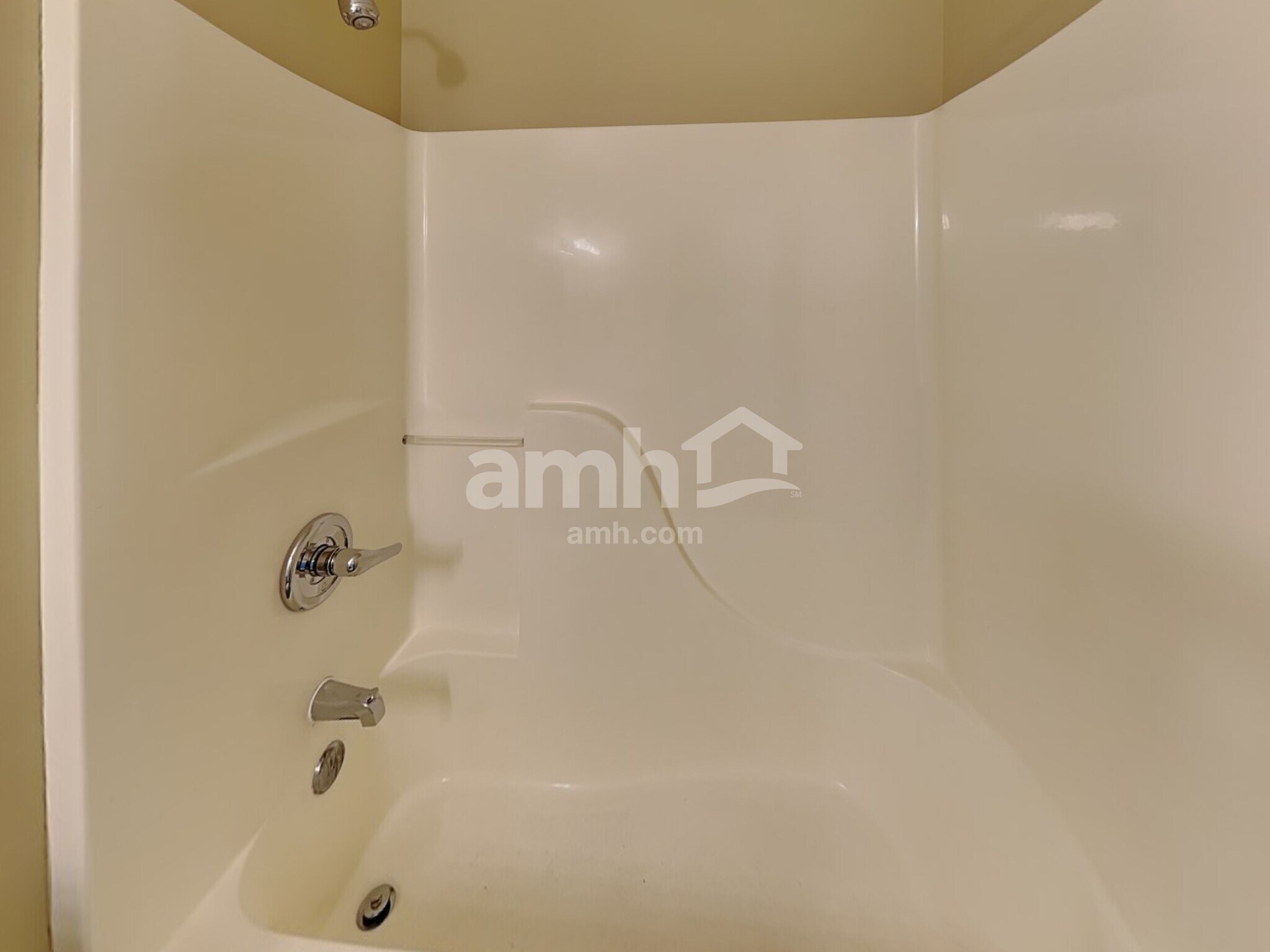 Building Photo - 2419 Hoose Dr