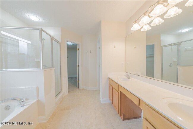 Building Photo - 14622 Christen Dr