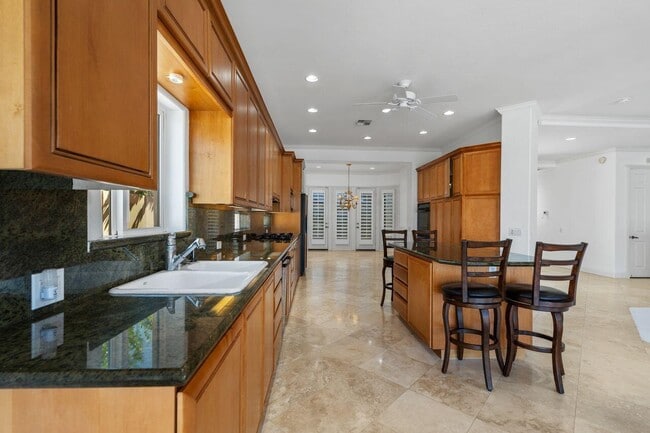 Building Photo - 50665 Spyglass Hill Dr