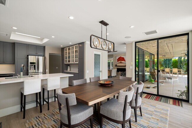 Building Photo - 77 Colgate Dr