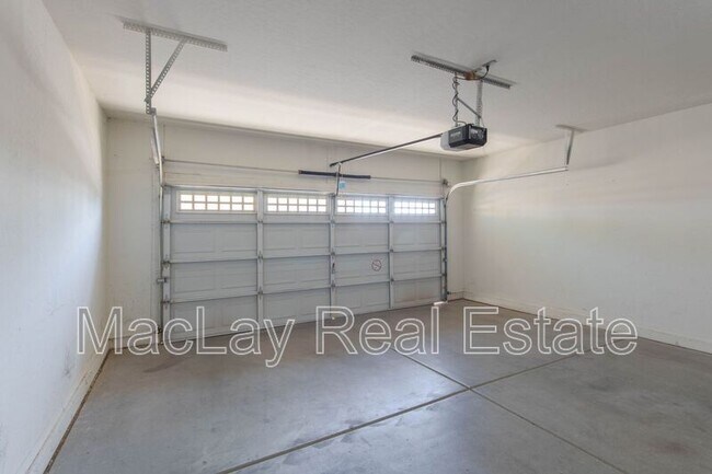 Building Photo - 16828 S Blue Ct