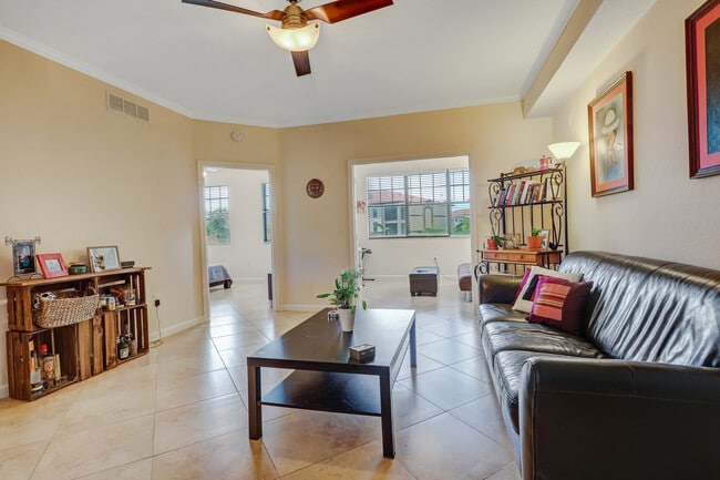 Building Photo - 12955 Positano Cir