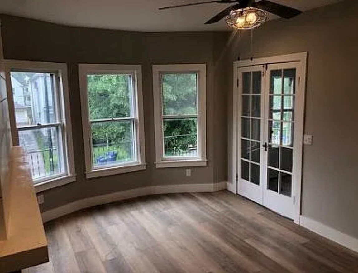 Building Photo - 171 Blaine Ave