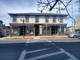 Building Photo - 354 Main St