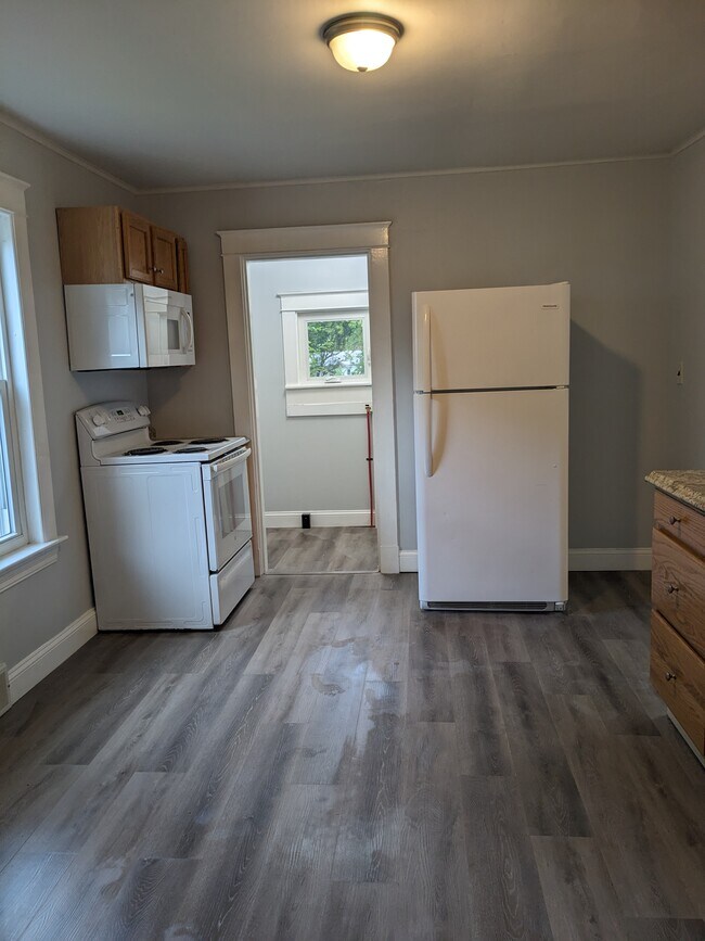 Kitchen - 13 Wheeler St