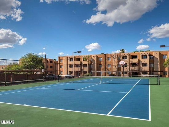 Tennis Court at rear of complex - 1810 E Blacklidge Dr
