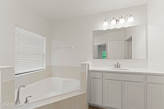 Building Photo - 4287 Broomsedge Cir