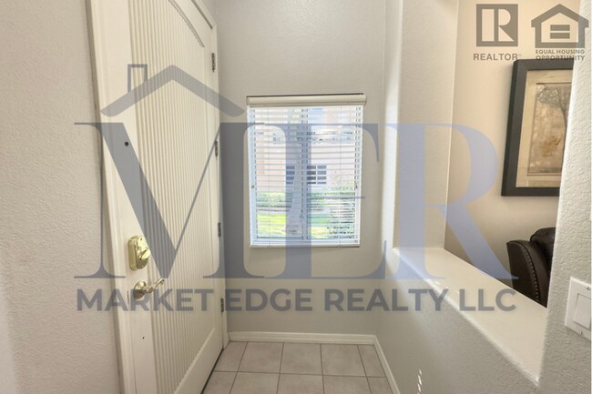 Building Photo - 2Bed/2Bath Furnished Condo in Superstition Springs -- Golf Course Views! -- 2 Car Garage!